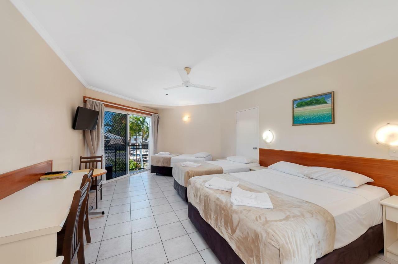 Tropical Queenslander Cairns Exterior photo