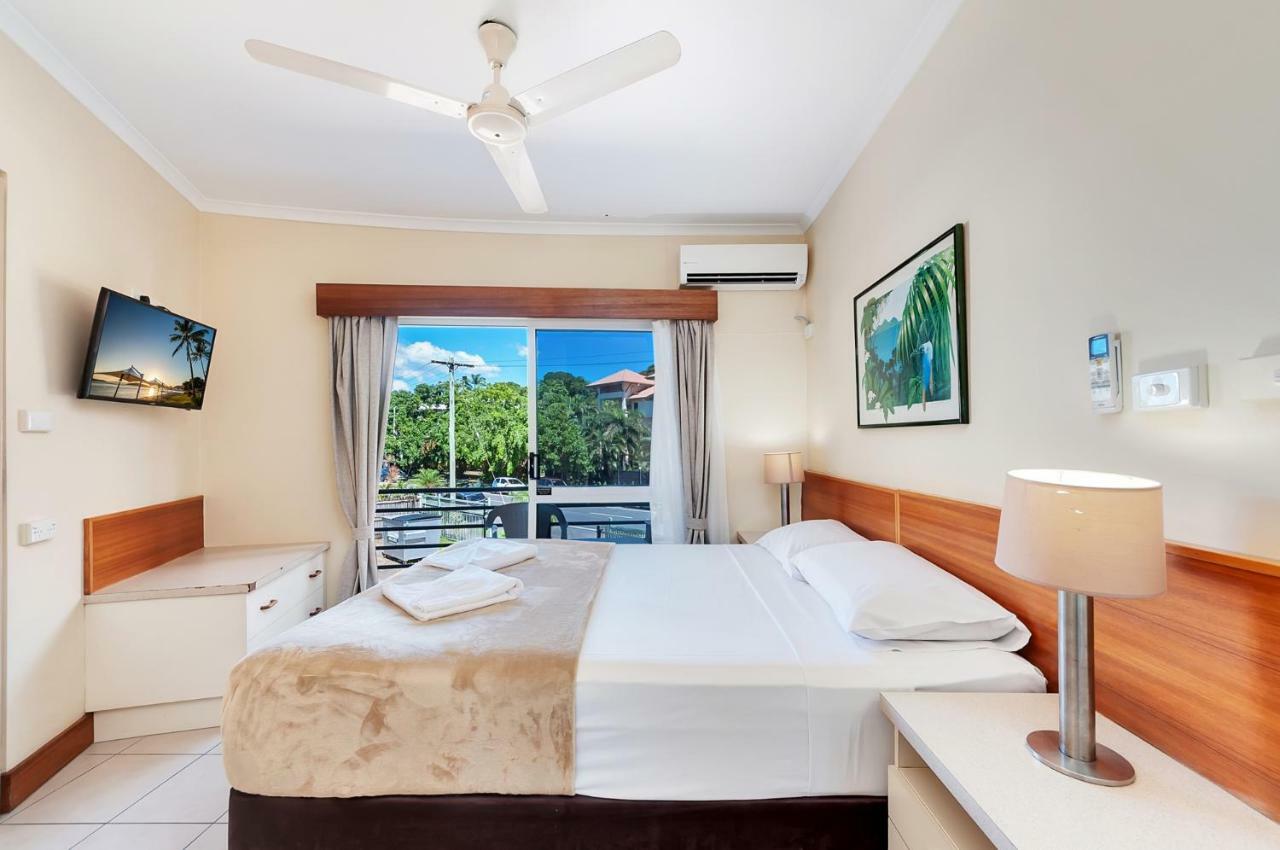 Tropical Queenslander Cairns Exterior photo